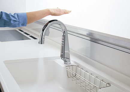 What Are the Benefits of Touchless Faucets?
