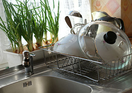 How Long Can the Kitchen Faucet Be Used?